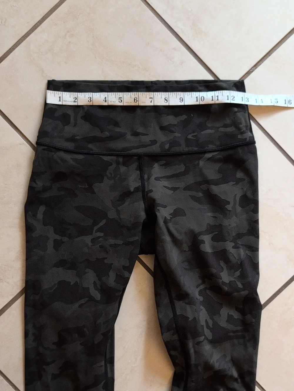 Lululemon Wunder Under High-Rise Tight Incognito Camo Multi Gator Green Size 8
